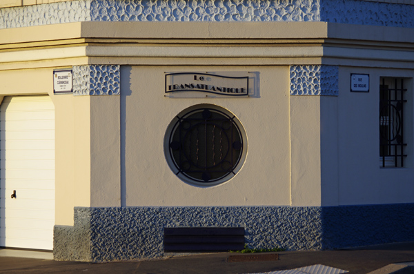 Immeuble (détail) - Le Havre - Véloroute de la côte d'albâtre