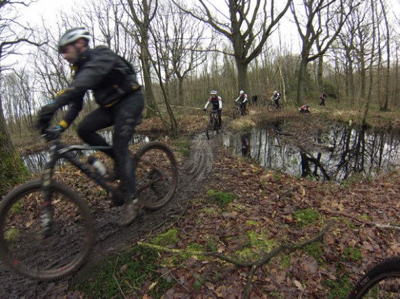 Cyclistes VTT - Randonnée du bois des dames Gosnay 2014