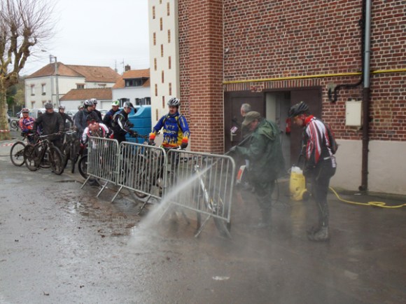 Nettoyage VTT - Randonnée du bois des dames Gosnay 2014