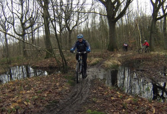 Cyclistes VTT - Randonnée du bois des dames Gosnay 2014