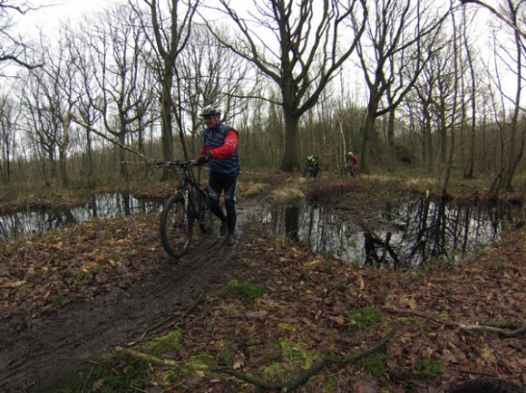 Cyclistes VTT - Randonnée du bois des dames Gosnay 2014