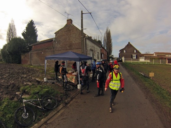 Ravitaillement - Ronde verte de la Pévèle VTT 2014 - Bersée