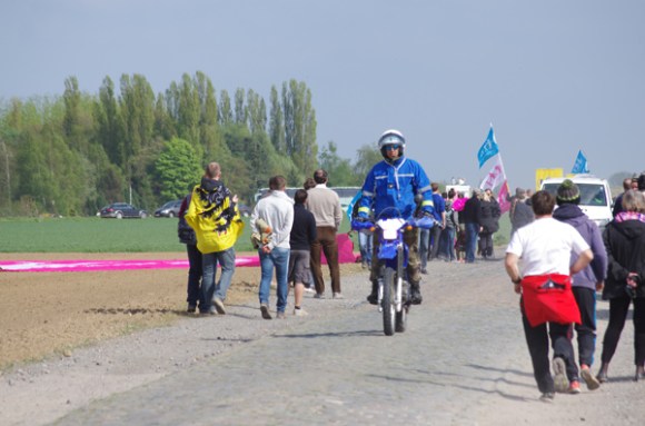 Paris Roubaix 2014 - Pavé de Gruson - motard