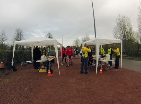 Randonnée en bleu et jaune 2014 - Wavrin - Ravitaillement