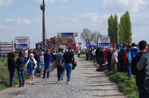 Paris Roubaix 2014 - Pavé de Gruson - spectateurs