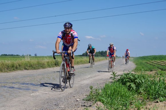 Paris Roubaix Cyclo 2014 - Pavé de Gruson - Cyclistes