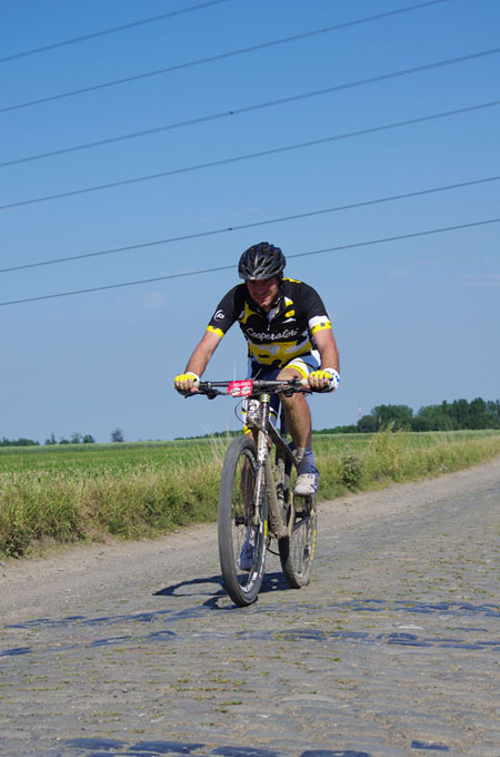 Paris Roubaix Cyclo 2014 - Pavé de Gruson - Cyclistes