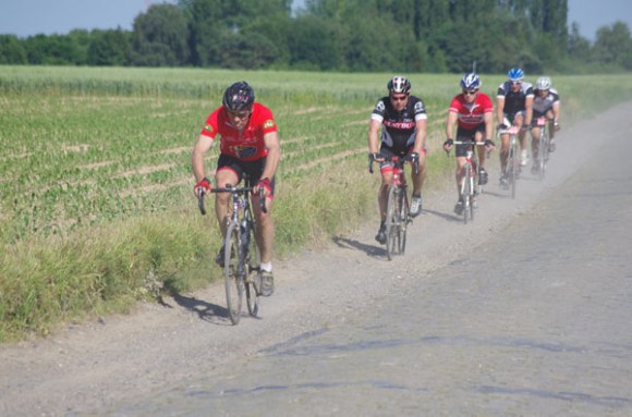 Paris Roubaix Cyclo 2014 - Pavé de Gruson - Cyclistes