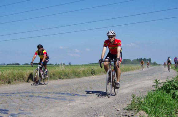 Paris Roubaix Cyclo 2014 - Pavé de Gruson - Cyclistes