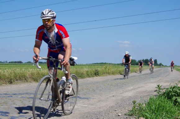 Paris Roubaix Cyclo 2014 - Pavé de Gruson - Cyclistes
