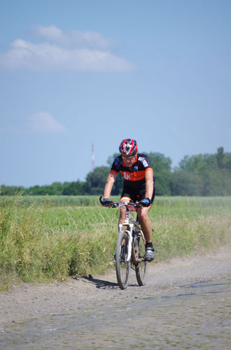 Paris Roubaix Cyclo 2014 - Pavé de Gruson - Cyclistes