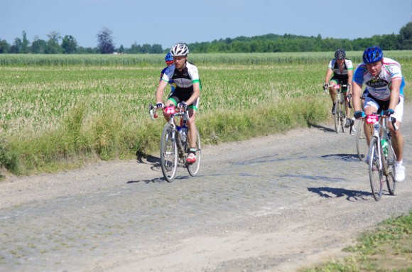 Paris Roubaix Cyclo 2014 - Pavé de Gruson - Cyclistes