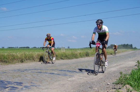 Paris Roubaix Cyclo 2014 - Pavé de Gruson - Cyclistes