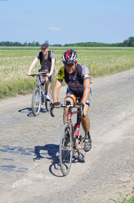 Paris Roubaix Cyclo 2014 - Pavé de Gruson - Cyclistes