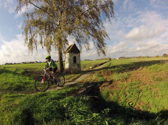 Entre deux monts - Pottes 201484