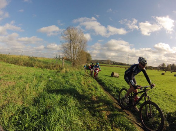 Entre deux monts - Pottes 201476