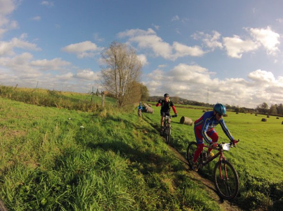 Entre deux monts - Pottes 201477