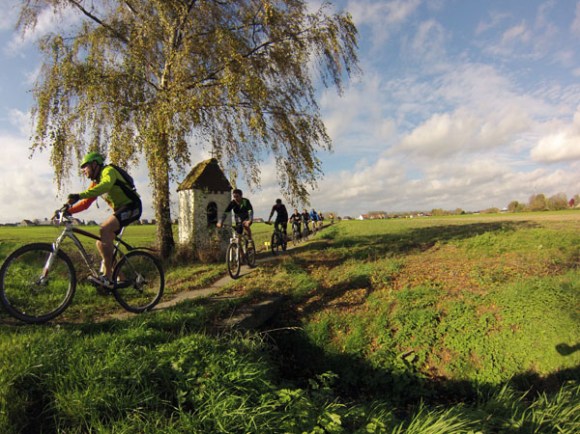 Entre deux monts - Pottes 201486