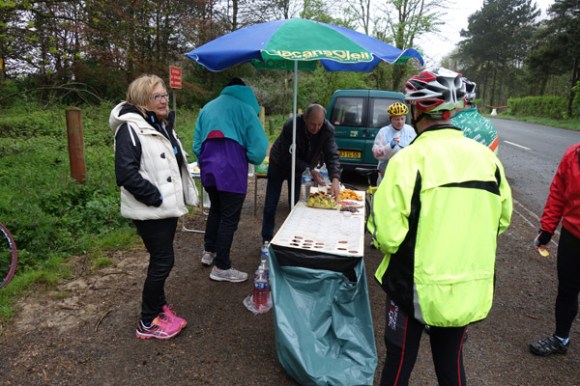 Des Weppes à l'Artois - Rafindhem 2015 Ravitaillement
